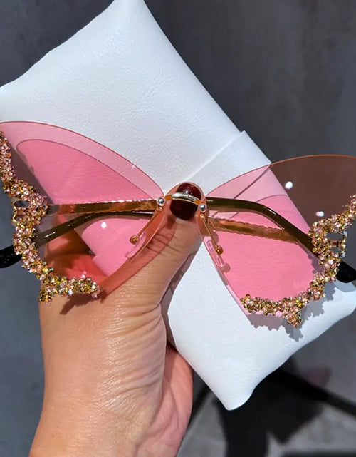 Load image into Gallery viewer, Diamond Butterfly Sunglasses
